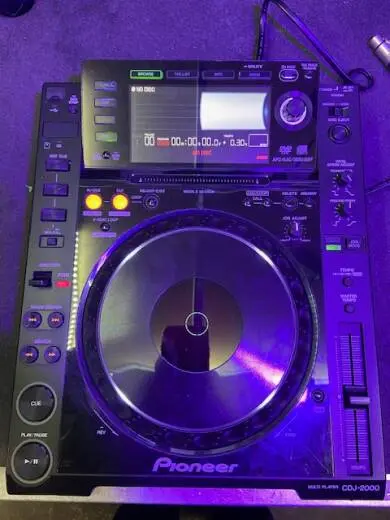 CDJ-2000